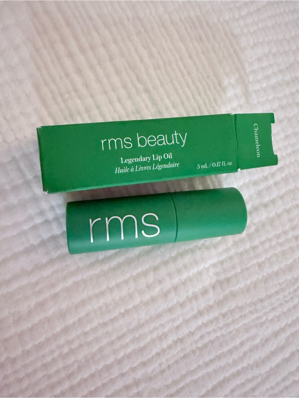 RMS Beauty Legendary Lip Oil in chameleon NEW!